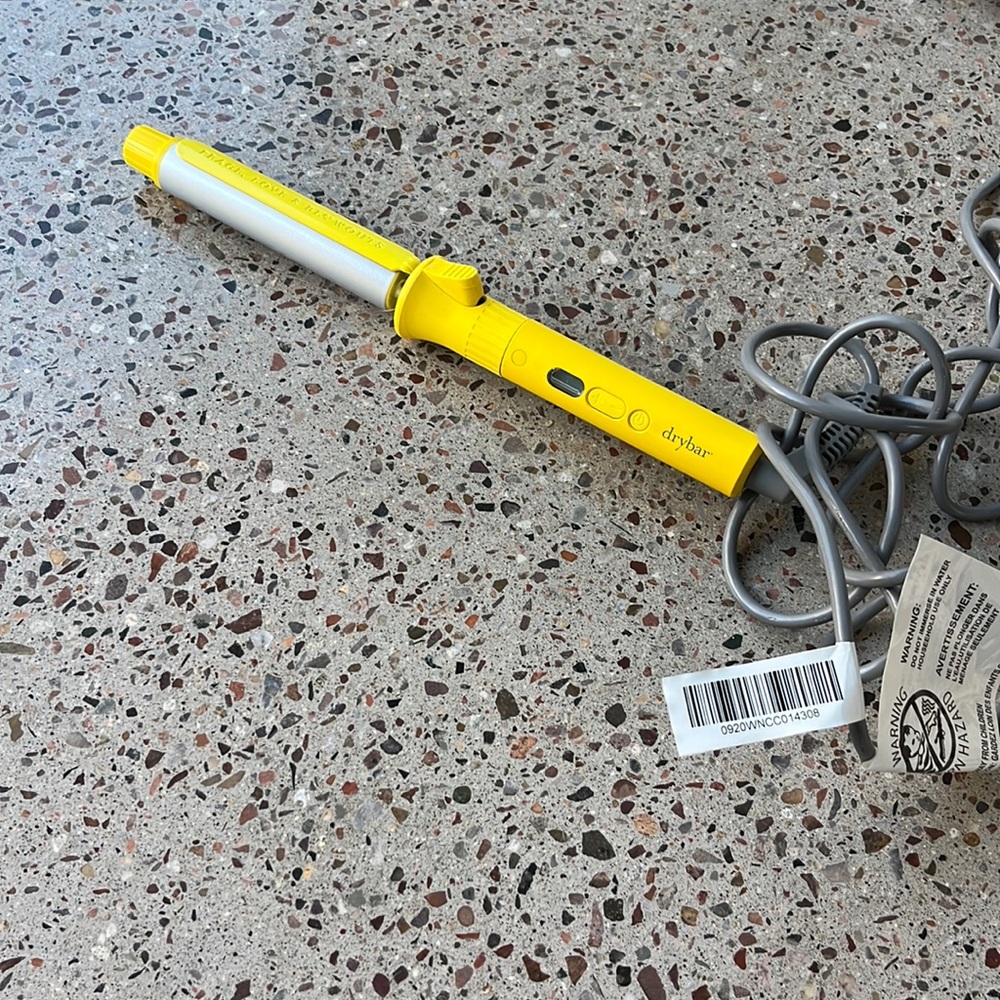 Drybar rotating barrel curling iron